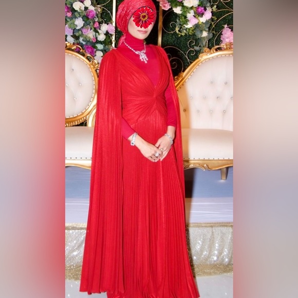 Marchesa Notte Red Gown size 6 - Picture 3 of 7